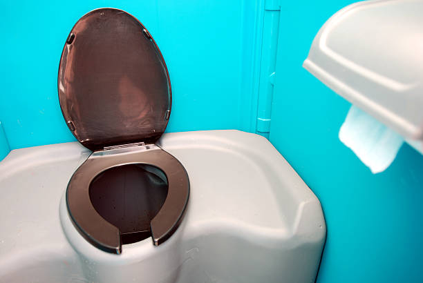 Porta potty delivery and setup in Broadway, VA